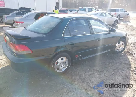 2001 Honda Accord 3.0 Ex z USA, uszkodzony, nr VIN 1HGCG16551A038435